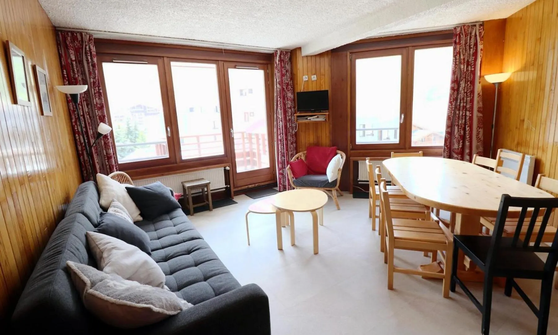 Residence Curling B Tour - 3 Pieces Au Centre Du Val Claret Mae-2444